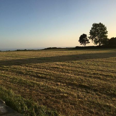 Gite Des Falaises De Champeaux Exterior photo