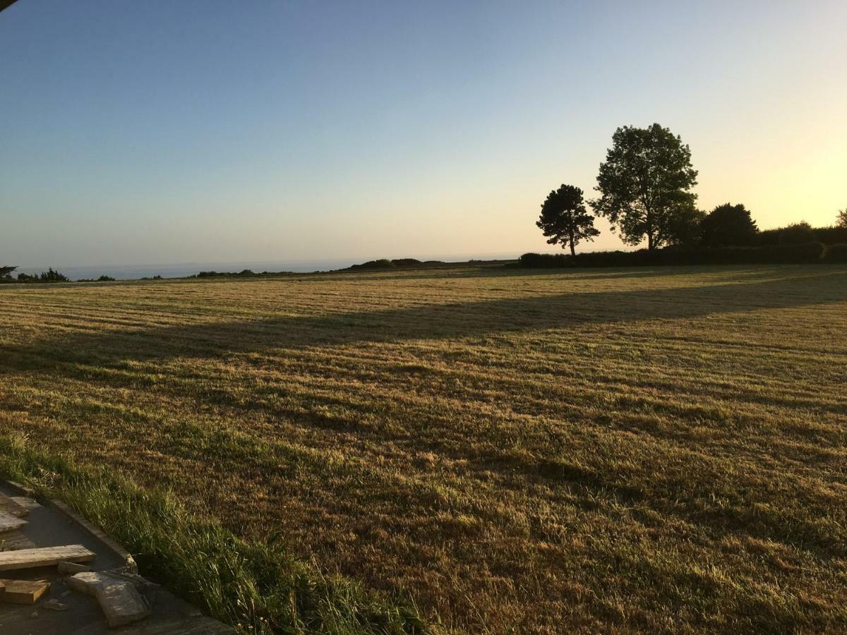 Gite Des Falaises De Champeaux Exterior photo